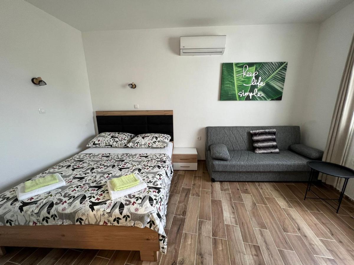 Apartman Solin 2, Parking Apartment ภายนอก รูปภาพ